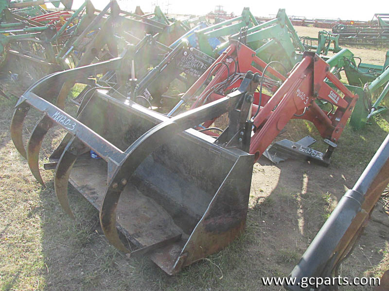 L300 LOADER 7FT BUCKET W/ GRAPPLE